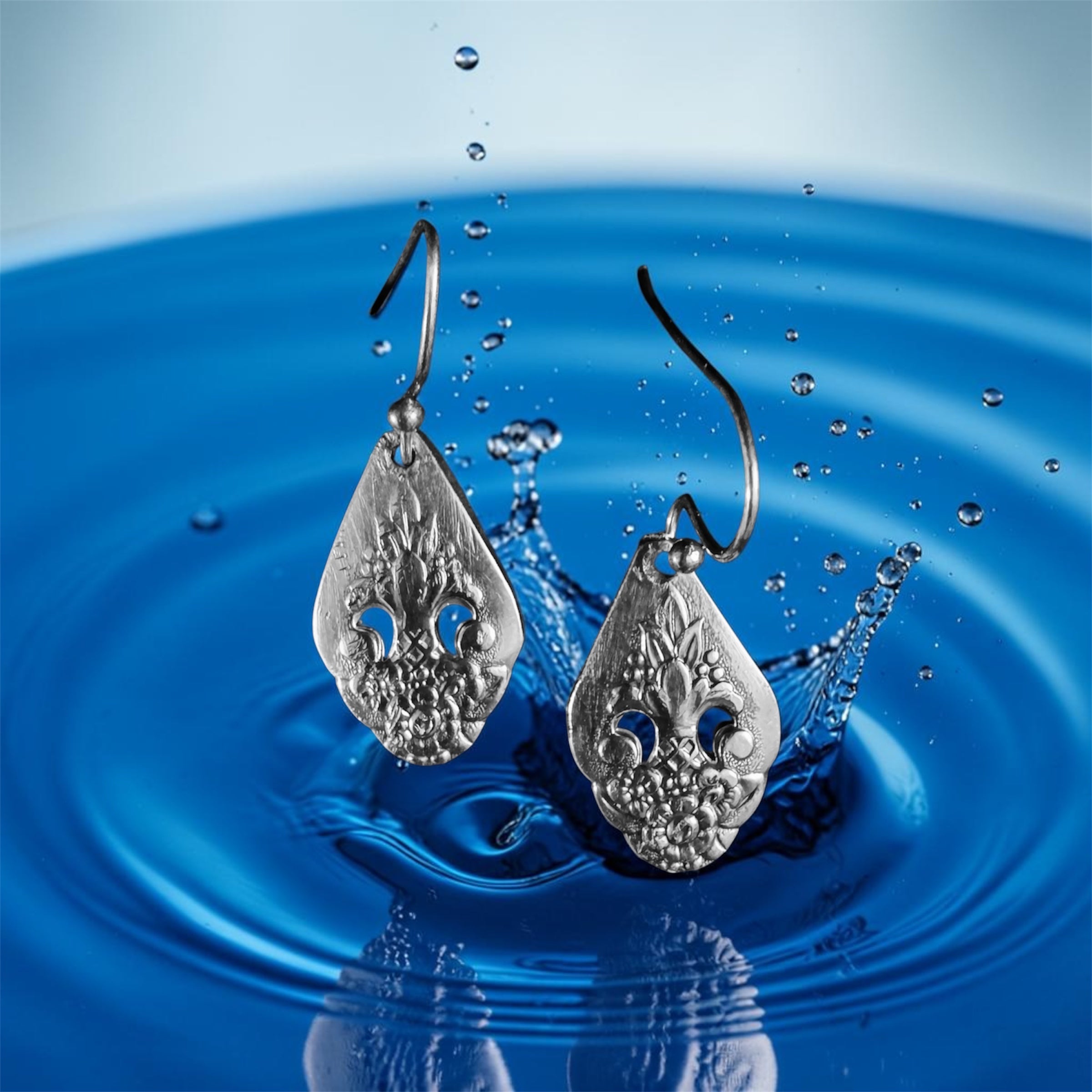 Lovely Lady (Small) Earrings - 2112