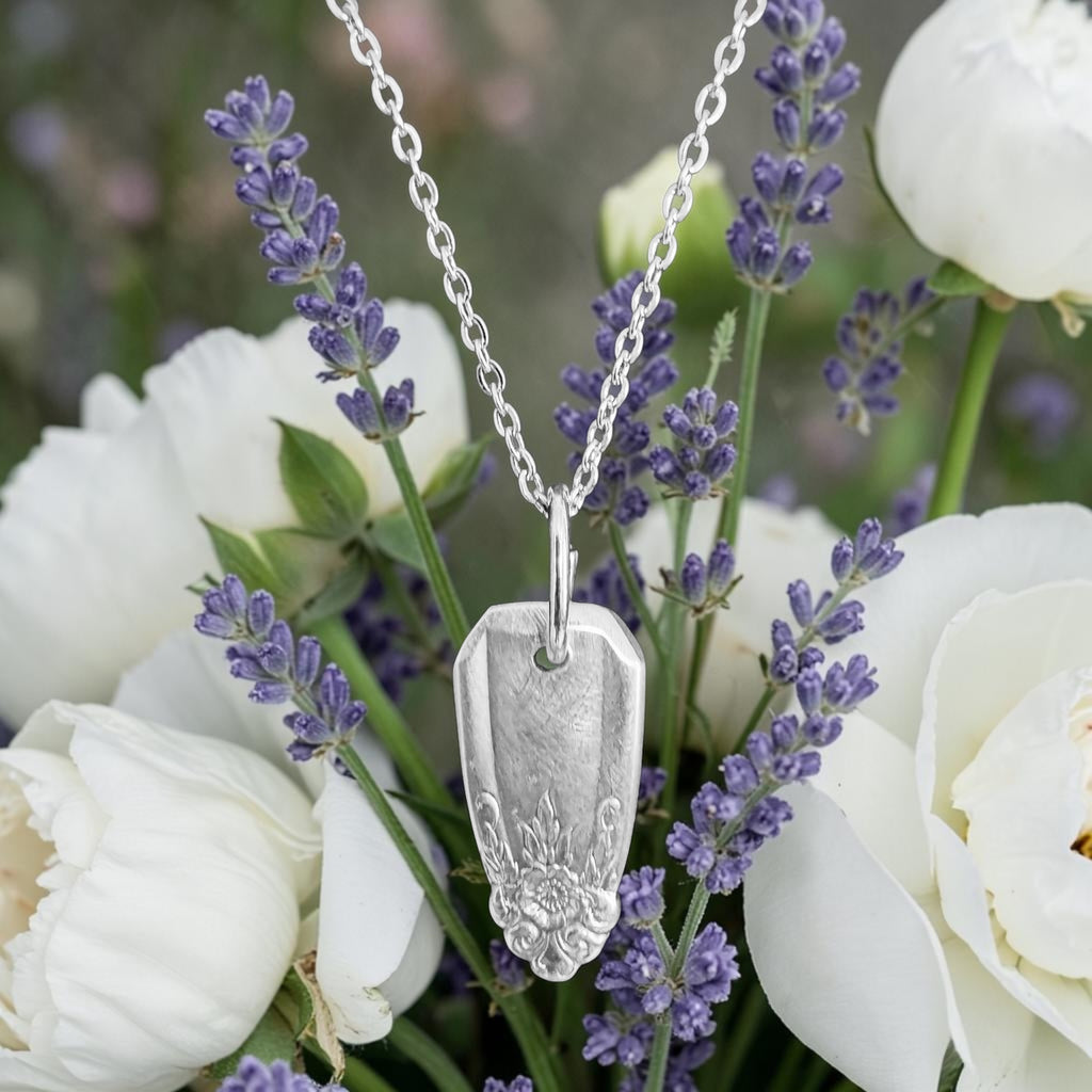 Grand Elegance (large) Necklace- Size 18 inch chain - 2117