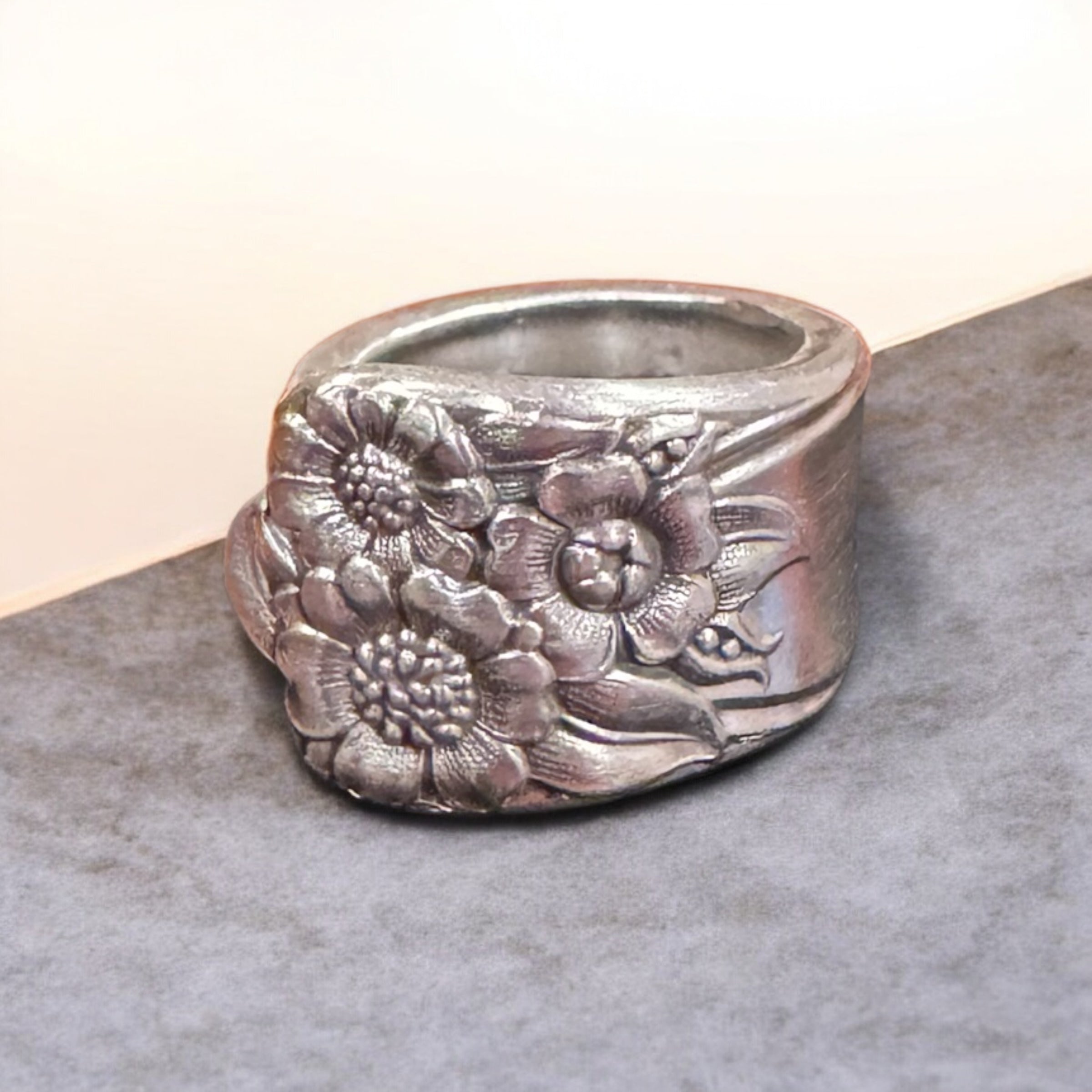 Sunflowers - Size 5 - 518