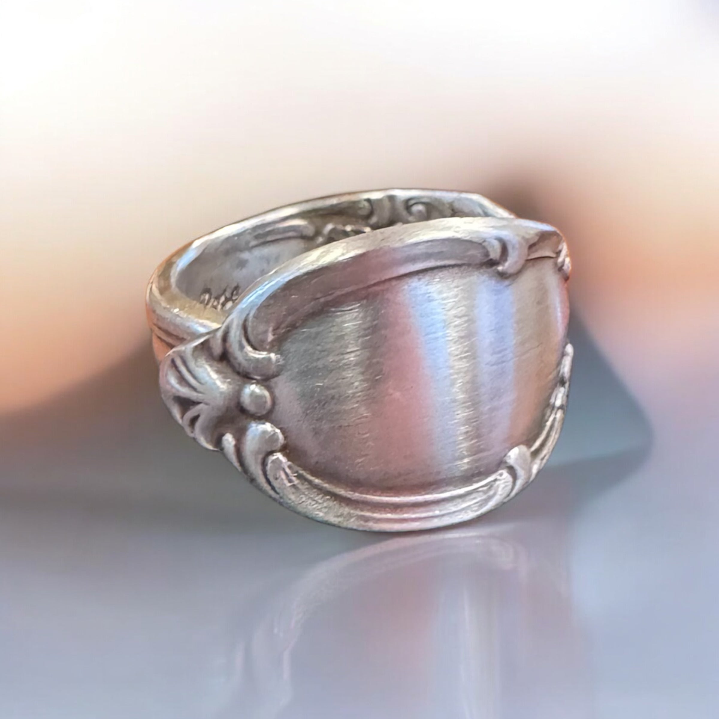English Crown - Size 8 - 807