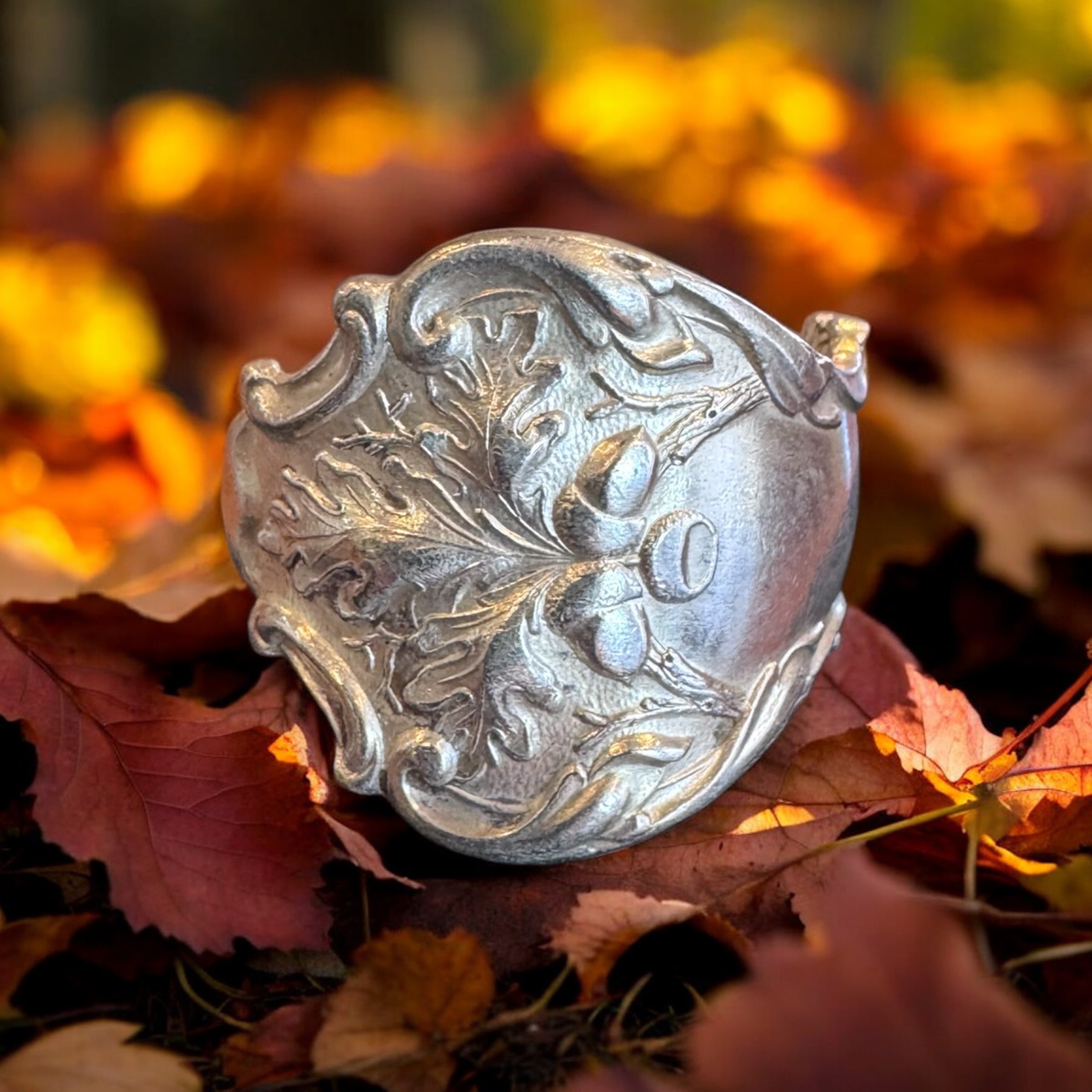 Oak Leaves = Size 11 - 1102