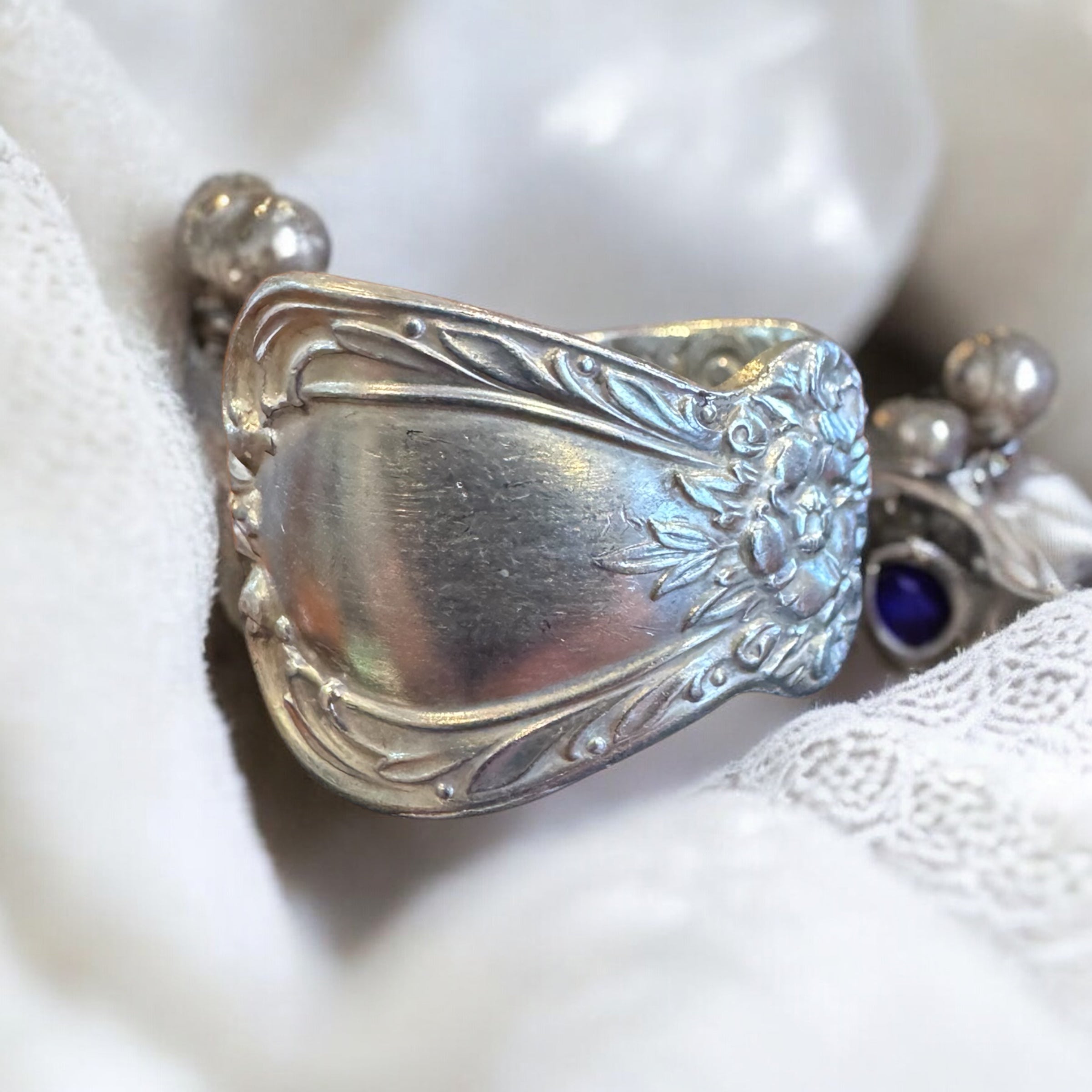Victorian Bouquet - Size 10 - 103