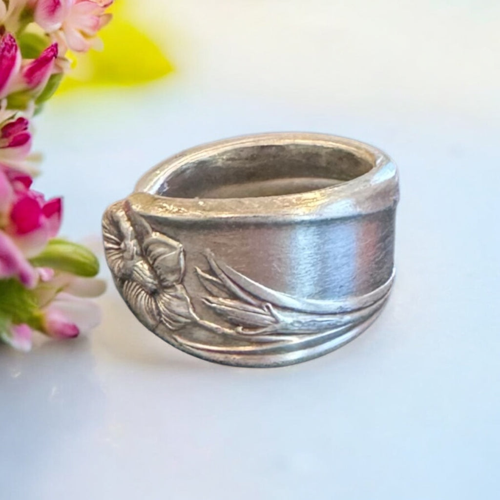 Trumpet Flower - Size 4 - 454